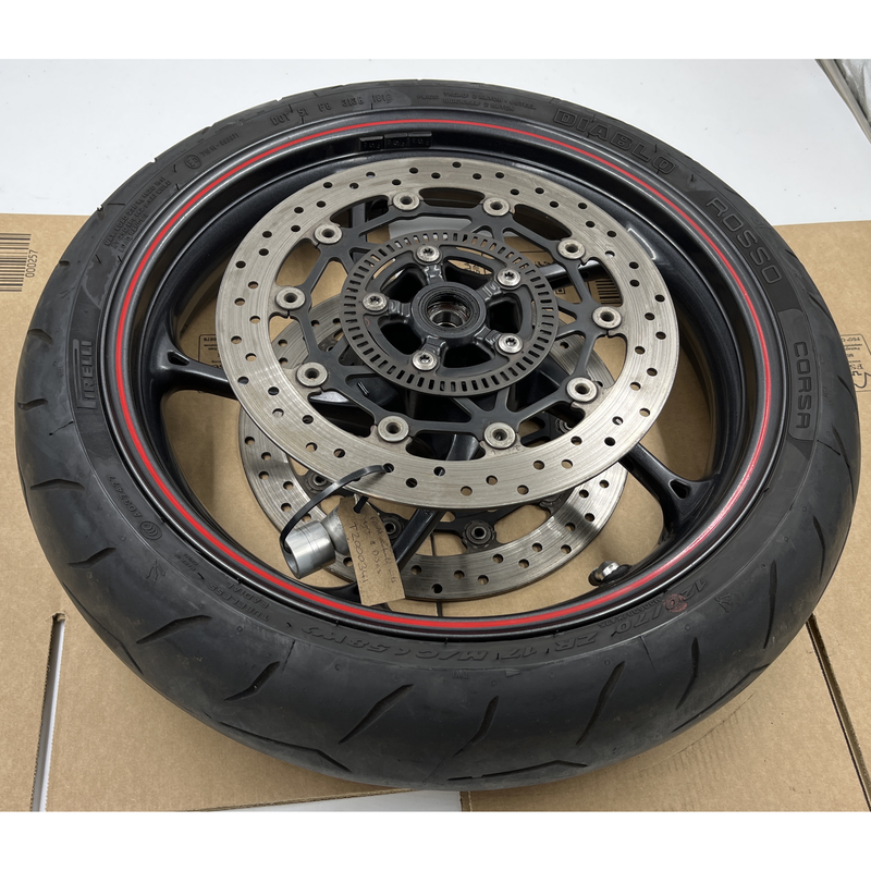 Triumph Front Wheel Assembly With Tyre and Discs T2000341